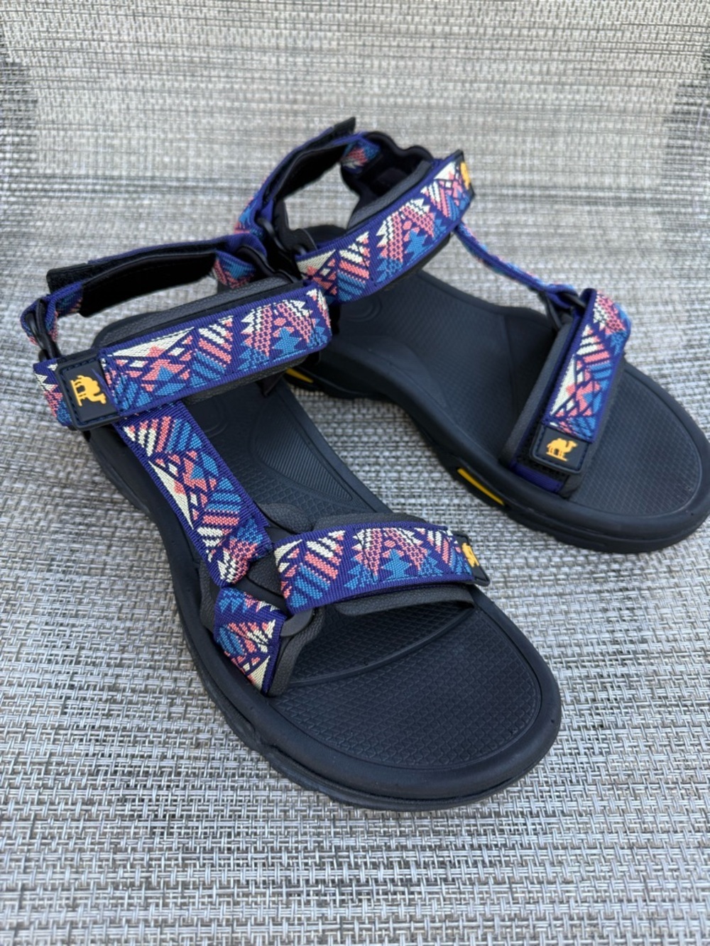 Camel Crown Women's Geometric Aztec Strappy Hiking Sandals Size 9
